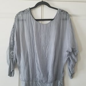 Airy 3/4 sleeve top
